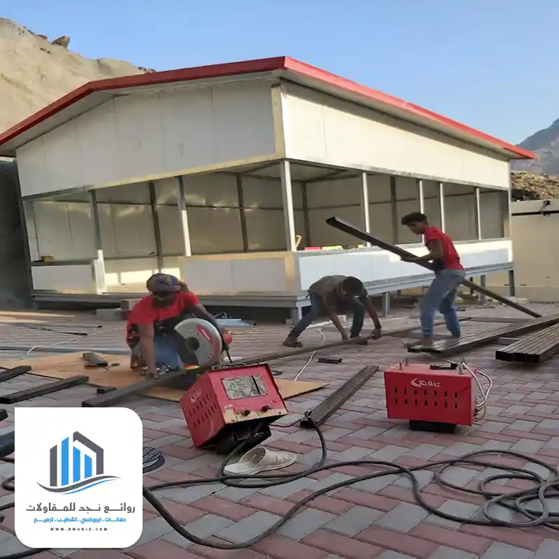 سعر الساندوتش بانل في الرياض