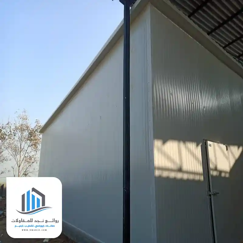 ملاحق ساندوتش بانل بالرياض