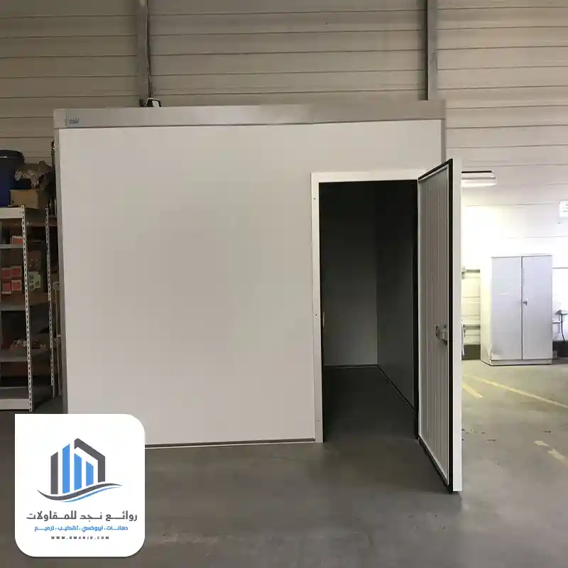 بانل ساندوتش بالرياض